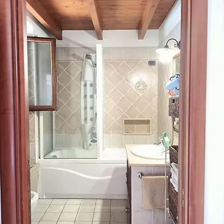 Un Passo Dal Mare E Dalla Citta. بيت للعطل