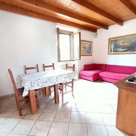 بيت للعطل Un Passo Dal Mare E Dalla Citta. كالياري